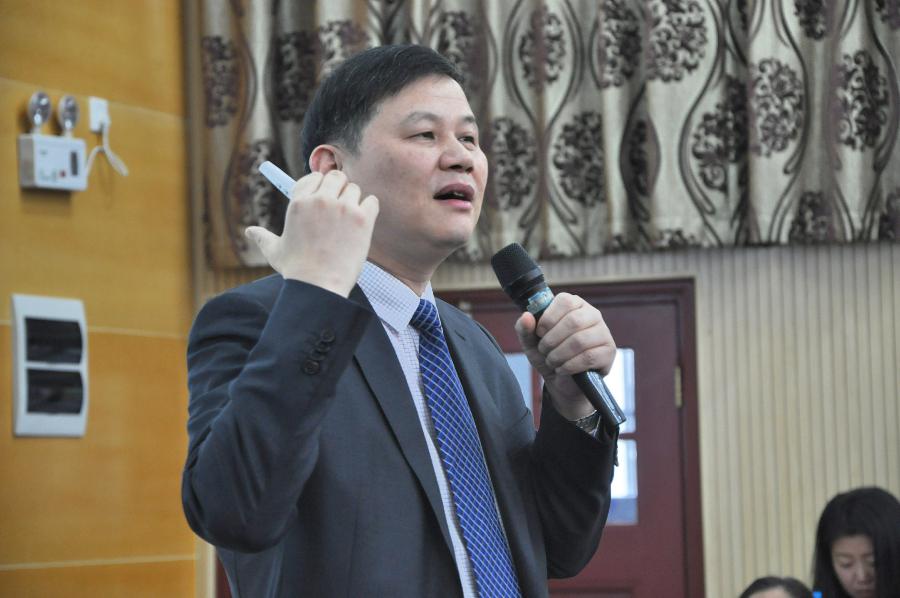 余明阳教授解密互联网时代品牌成功秘诀