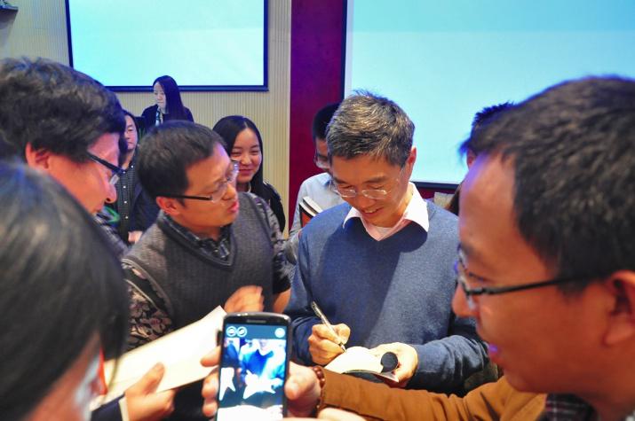 活动结束后进一步交流