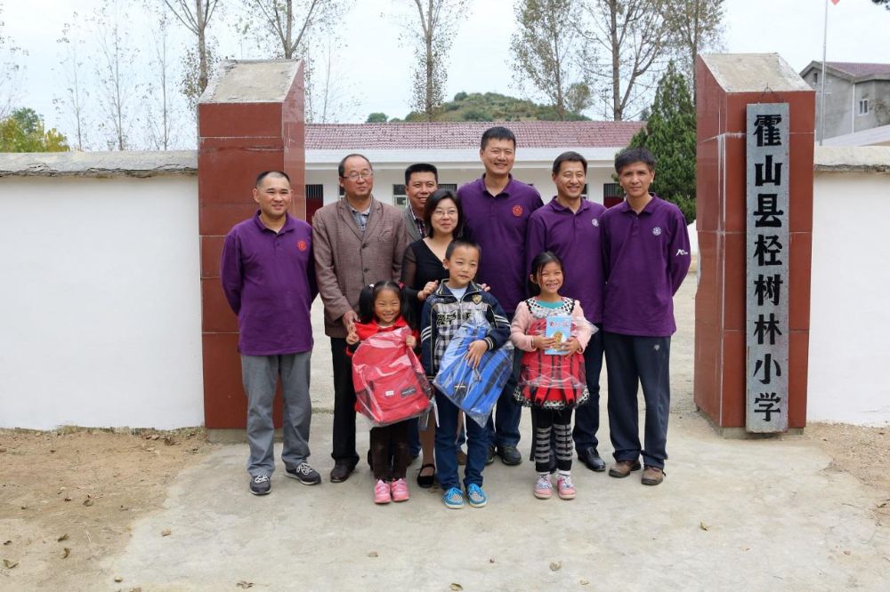 联盟代表探访径树林小学