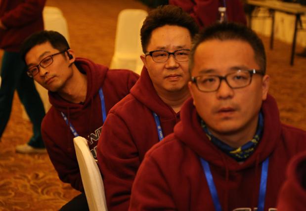 咦，这厢等得望眼欲穿，怎么迟迟不见国王动静？难道国王要撤了我这个护国大将军？