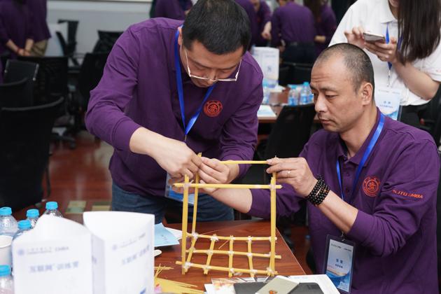 麦秆搭桥：底盘稳很重要