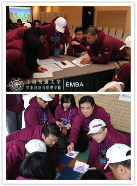 团结与协作成为新学员在拓展中的普遍感受