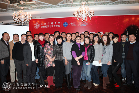 同学们与谷好好老师合影