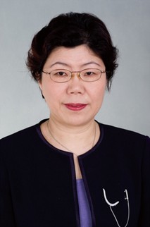 上海交大安泰经济与管理学院金融系主任潘英丽教授
